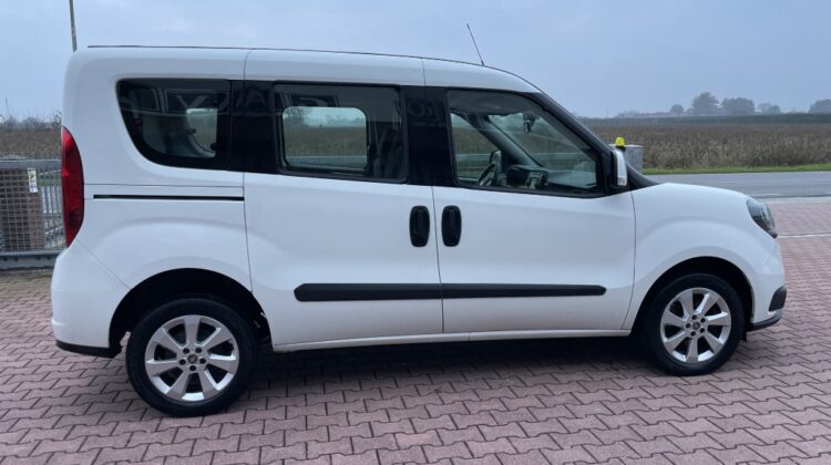 FIAT Doblo 1.6 MJT 16V 120CV Lounge Euro 6d-Temp