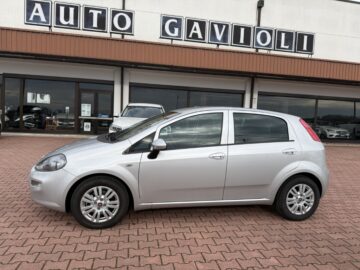 Fiat Punto 1.3 MJT II S&S 95 CV 5 porte Street Euro 6b