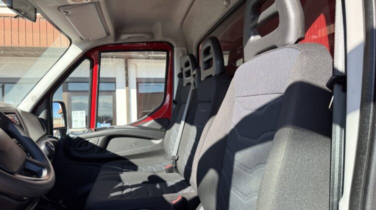 IVECO Daily 35S12 2.3 HPT PL Cabinato Euro 6b